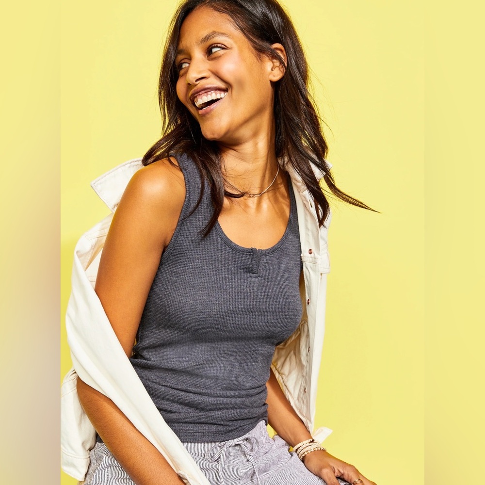 🆕 Old Navy Women’s Slim-Fit Thermal-Knit Split-Neck Tank Top Large L 12-14